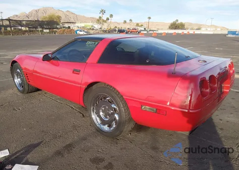 1992 Chevrolet Corvette из США, поврежденный, VIN 1G1YY23P9N5110984